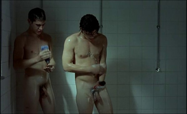 Showering Nude Men 28