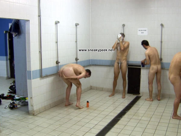 guys showering spy cam (8) - Gay spy cam: beautiful naked men and boys.