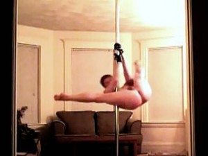 naked boy webcam dancing